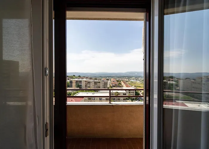 Feliciano Ramos 3 - T4 Familiar Perto Do Centro Da - Appartement *