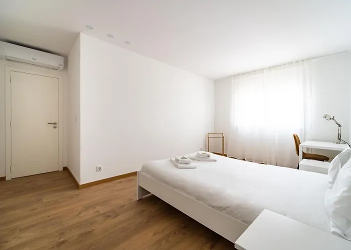 Feliciano Ramos 3 - T4 Familiar Perto Do Centro Da - * Μπράγκα