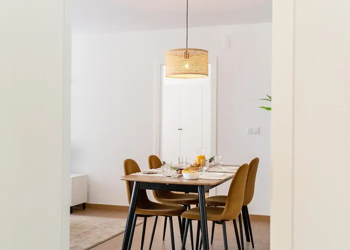 Feliciano Ramos 3 - T4 Familiar Perto Do Centro Da -